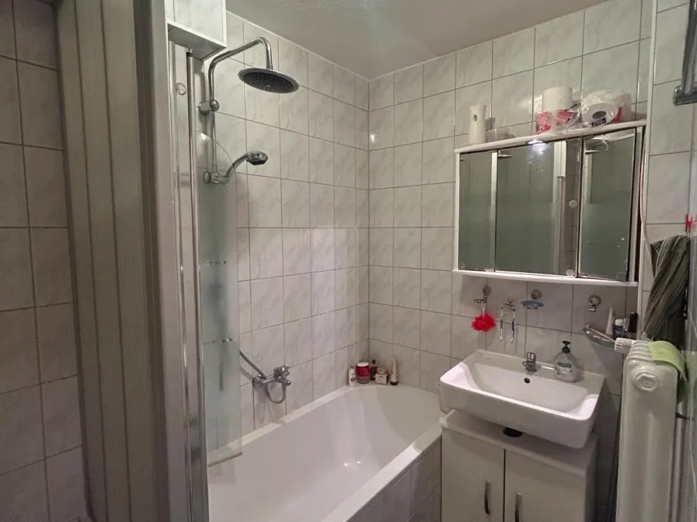 Vollmöblierte Einzimmerwohnung ab 01.10