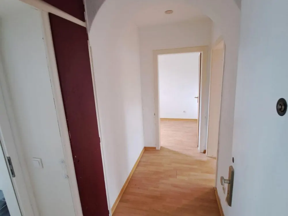 Schöne 2-Zimmer-Dachgeschosswohnung in Duisburg-Bissingheim