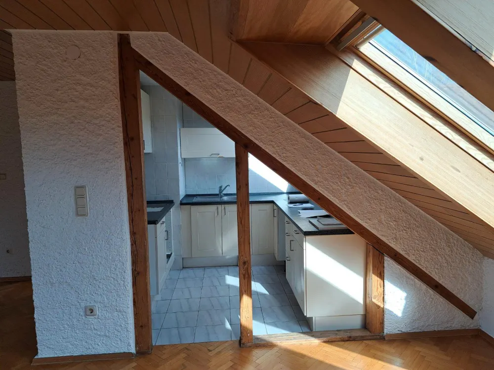 82 sqm Apartment 2nd Floor Heusweiler-Holz Phone 01775993197