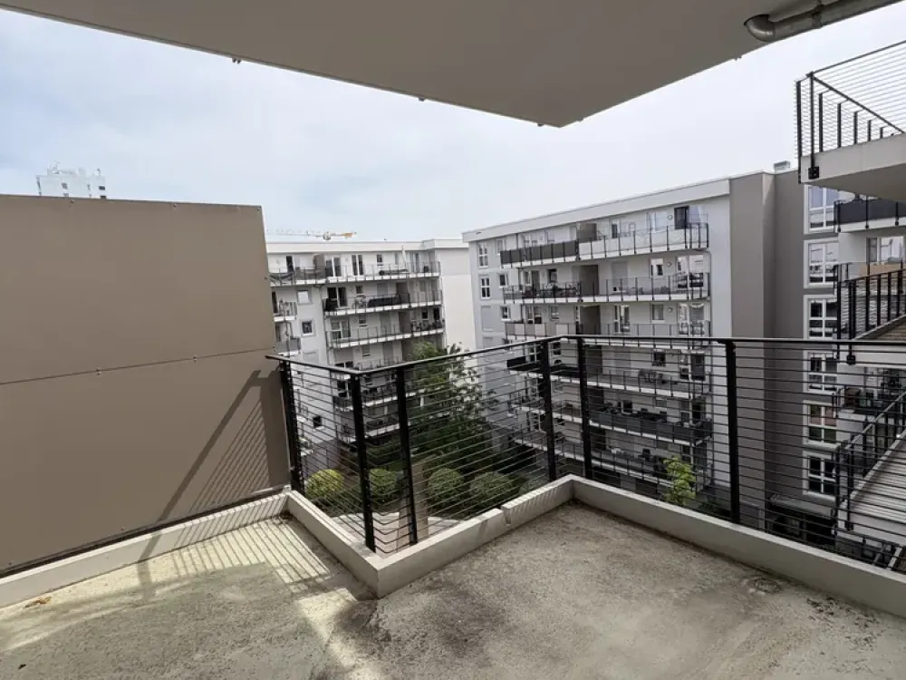 Exklusive Moderne 2 Zimmer Wohnung mit Küche