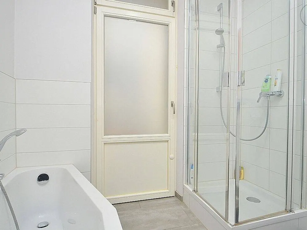 Modern möbliertes Zimmer mit WLAN in der Nürnberger Innenstadt