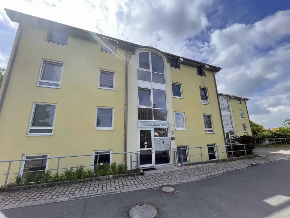 //Familienfreundliche 3-Zimmerwohnung mit Wintergarten//