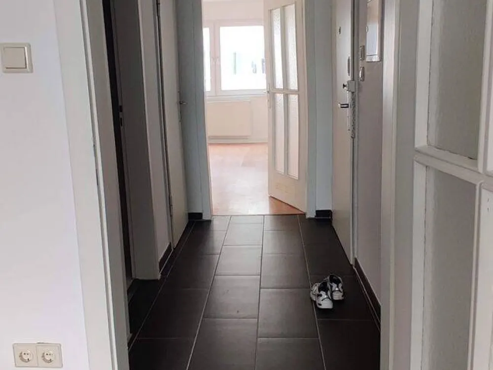 Großzügiges Wohnen! Gepflegte 2-Zimmer-Whg mit Wohnküche & Balkon