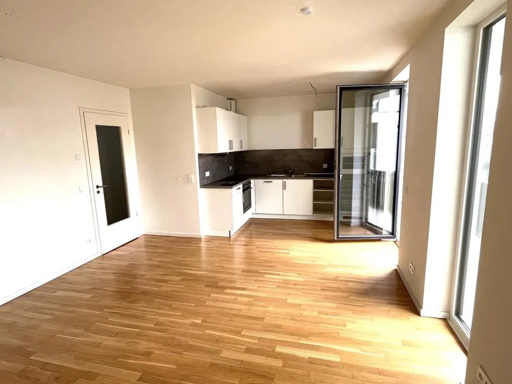 Mitten drin! Coole drei Zimmer Wohnung frei!