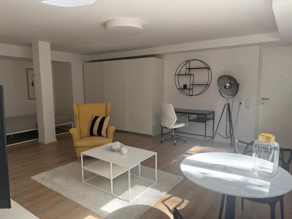 1 Zimmer Wohnung Vollmöbliert