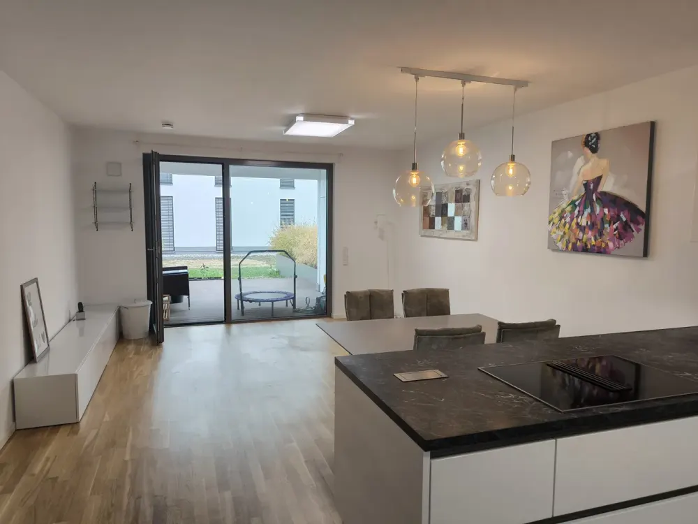 Hochwertige möblierte Wohnung mit Garten in Top-Lage Kelsterbach, ideal für Flughafen und Frankfurt