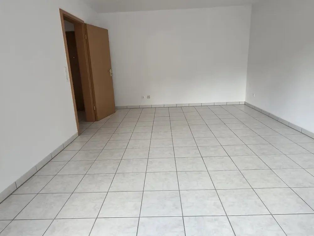 Frisch sanierte 2-Zimmer-Wohnung mit Balkon & TG-Stellplatz, nahe Kemnader See
