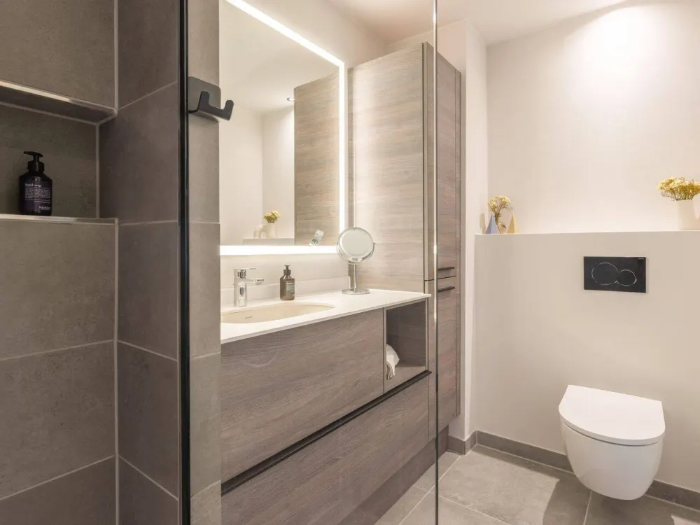 Fully equipped studio flat with a wide range of digital features | available now!