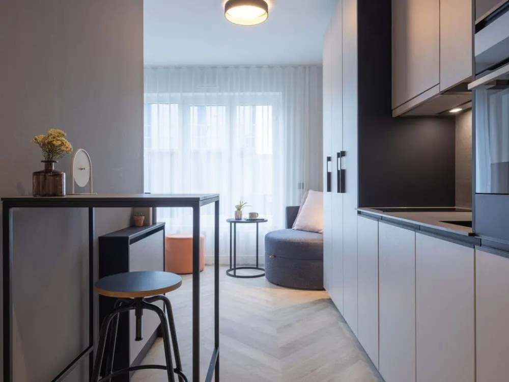 Fully equipped studio flat with a wide range of digital features | available now!