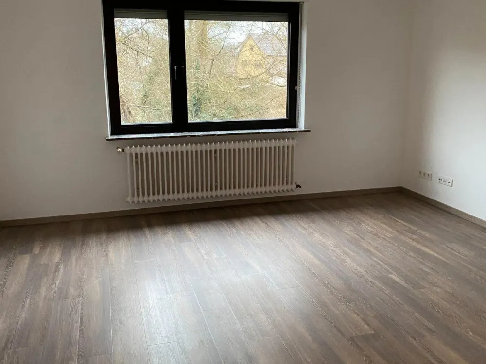 Ansprechende, gepflegte 2,5 ZKB zur Miete in Schiffweiler