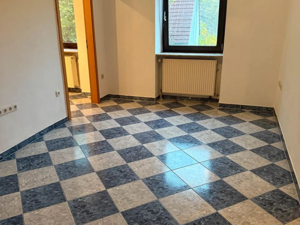 2 ZKB inkl. Einbauküche NK-Sinnerthal ab sofort frei!