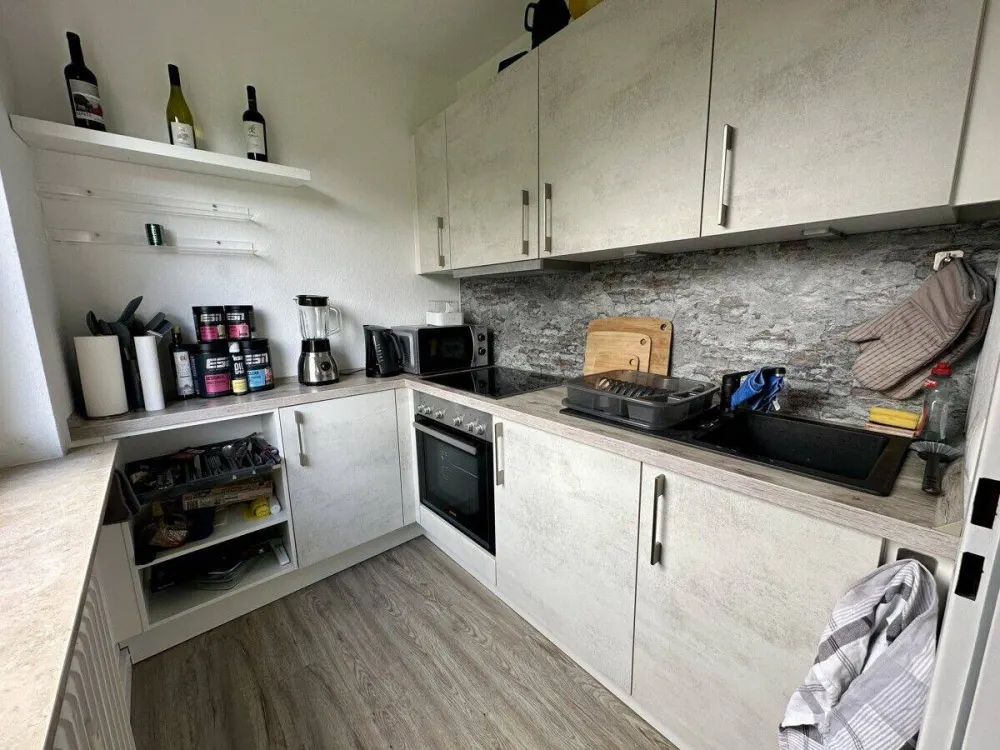 Findorff: Moderne, ruhige und helle 1 Zimmer Wohnung mit Balkon und Einbauküche