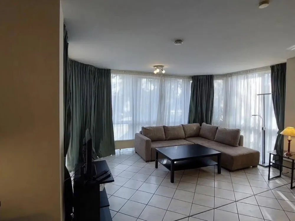 Ich vermiete eine 2-Zimmer-Wohnung in Hamburg
