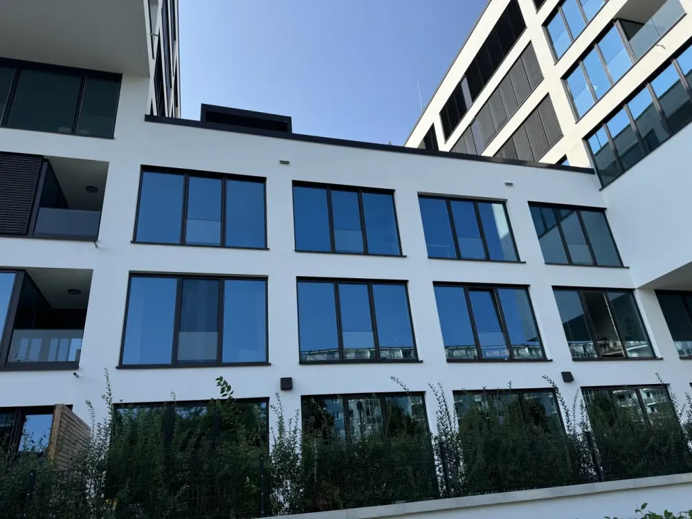 Möblierte moderne 2-Zimmer-Wohnung in Berlin Mitte