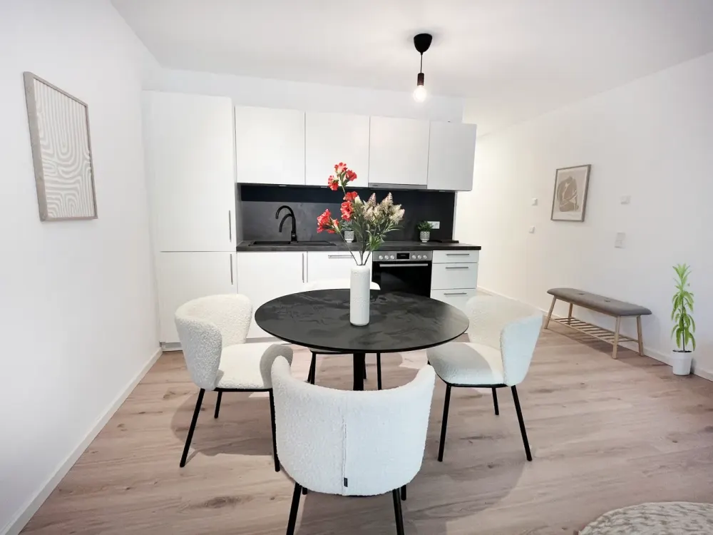 Wunderschöne Wohnung mit Balkon und Einbauküche - *ERSTBEZUG*
