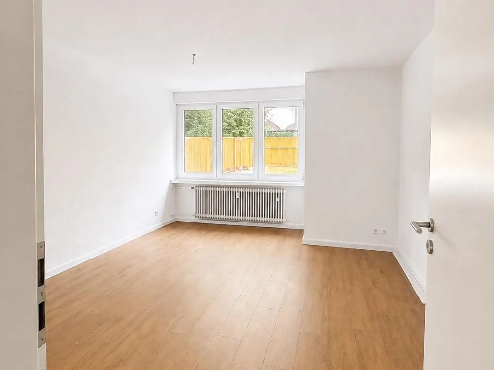 Frisch renovierte 3-Zimmer-Wohnung, 88 m², Balkon, 6 Min. zum Hb