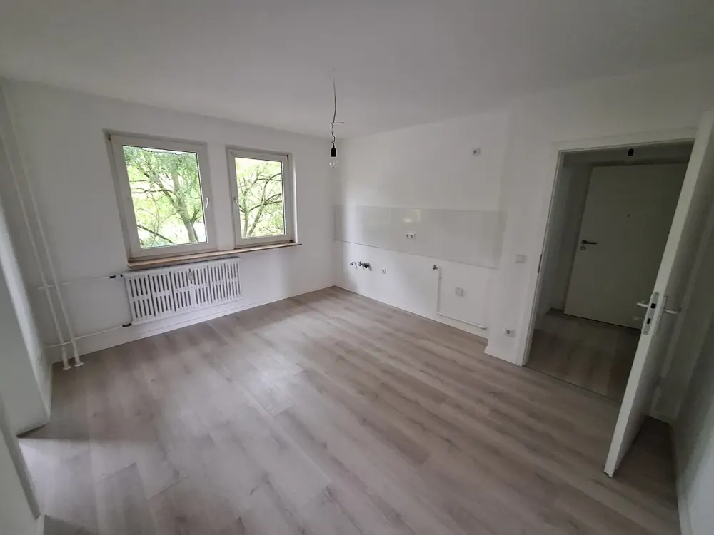 Frisch renovierte 2 Zimmer Wohnung