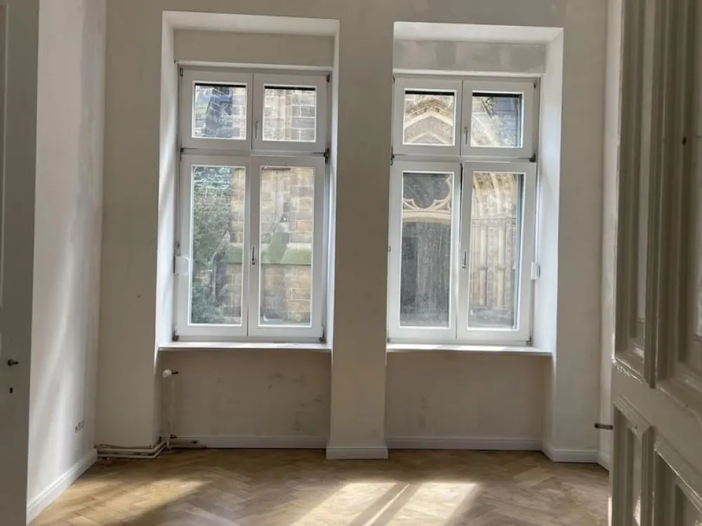 Exklusive 5-Zimmer-Wohnung nach hochwertiger Totalsanierung mit Garten, BBQ & Spielplatz