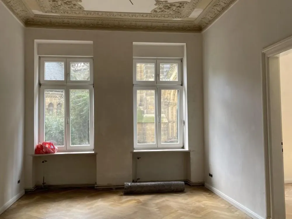 Exklusive 5-Zimmer-Wohnung nach hochwertiger Totalsanierung mit Garten, BBQ & Spielplatz