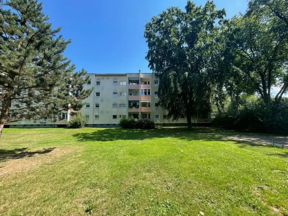 Balcony Apartment with 3 Rooms on the 3rd Floor in Bremen-Vahr