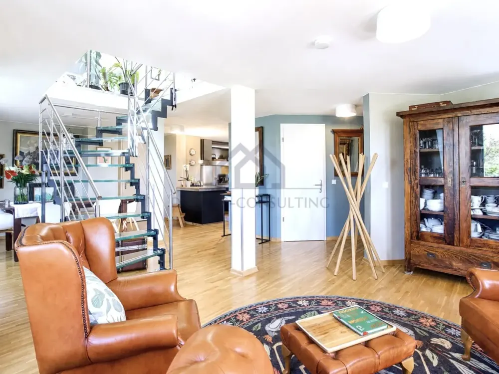 Charmante Maisonette-Wohnung mit 2 Balkonen im Nordend