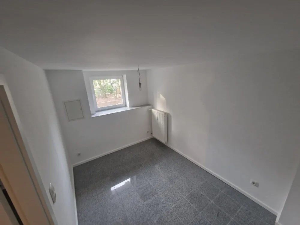 3-Zimmer Souterrainwohnung Nied