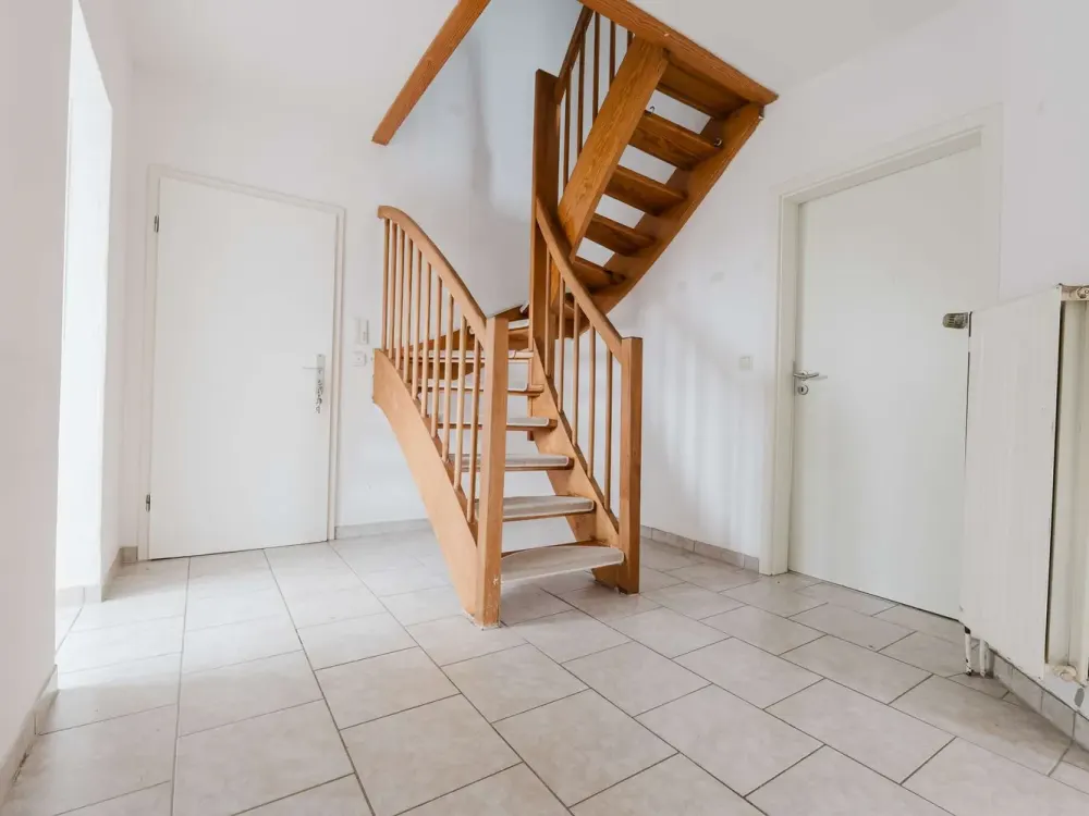 Maisonette Apartment with Loggia for Rent