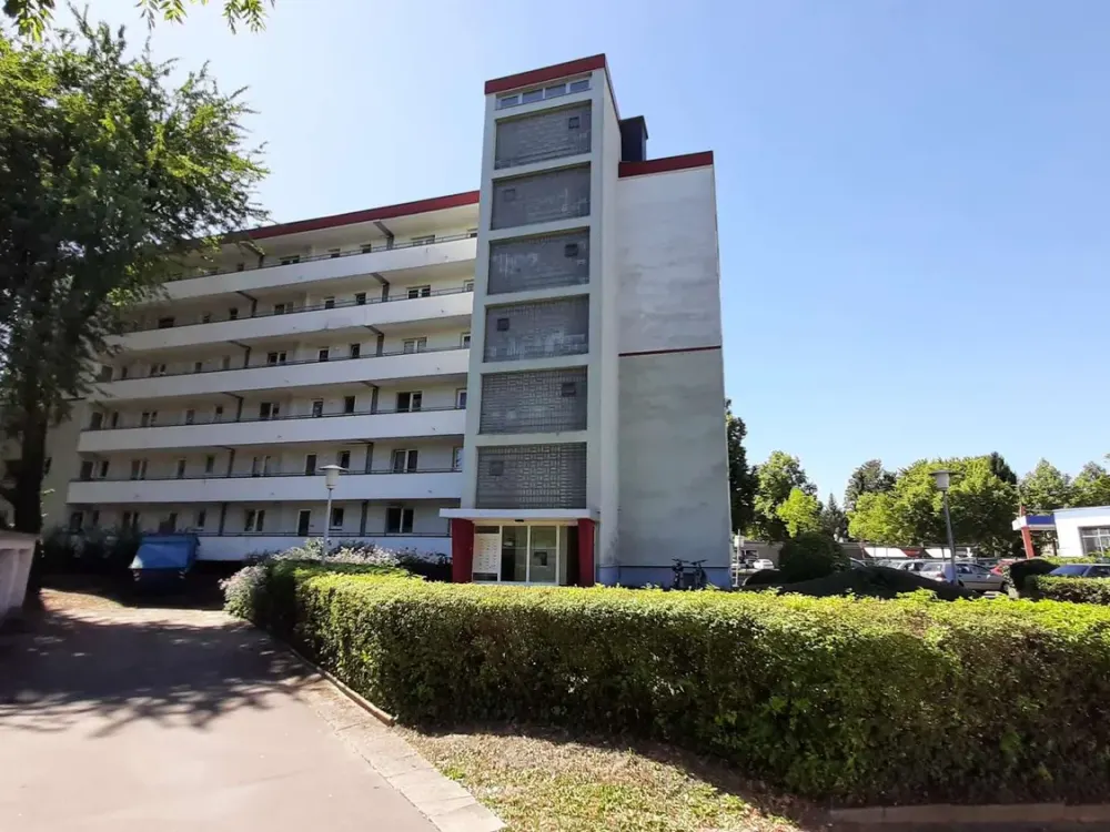 Bayrische Str. 220- Schöne und helle 2 Zi.- Whg. ab sofort zu vermieten
