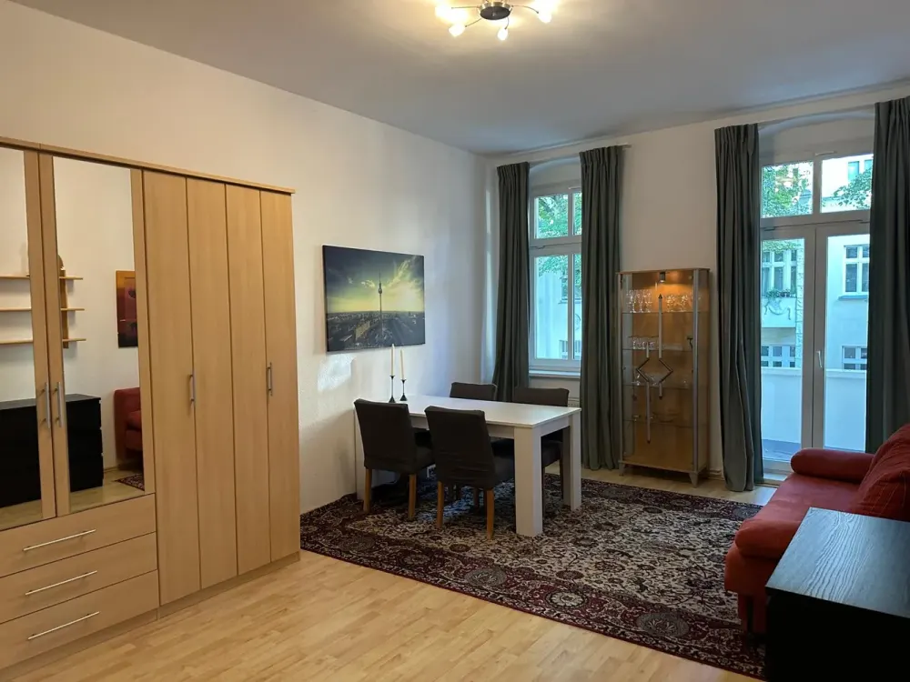 Möblierte 1-Zimmer-Wohnung mit Balkon in Berlin-Karlshorst