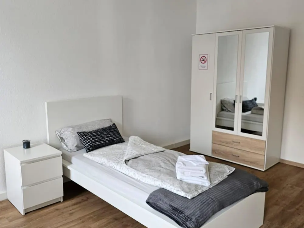 Premium Monteur Wohnung, zentral gelegen, 4 Zimmer, voll möbliert