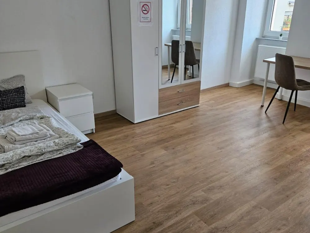 Premium Monteur Wohnung, zentral gelegen, 4 Zimmer, voll möbliert