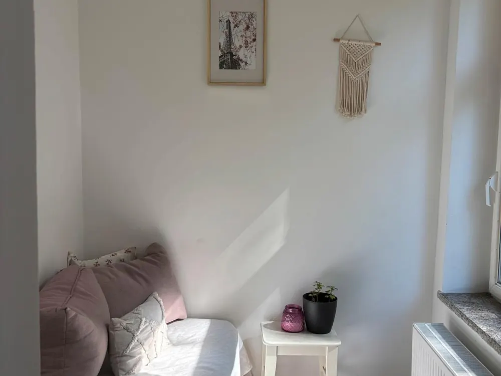 3,5 ZKB - sanierte Altbauwohnung mit EBK - Nachmieter/in gesucht