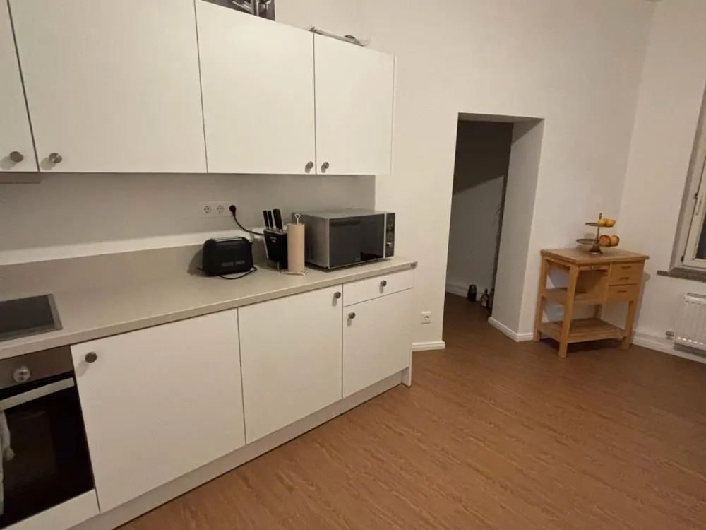 3,5 ZKB - sanierte Altbauwohnung mit EBK - Nachmieter/in gesucht