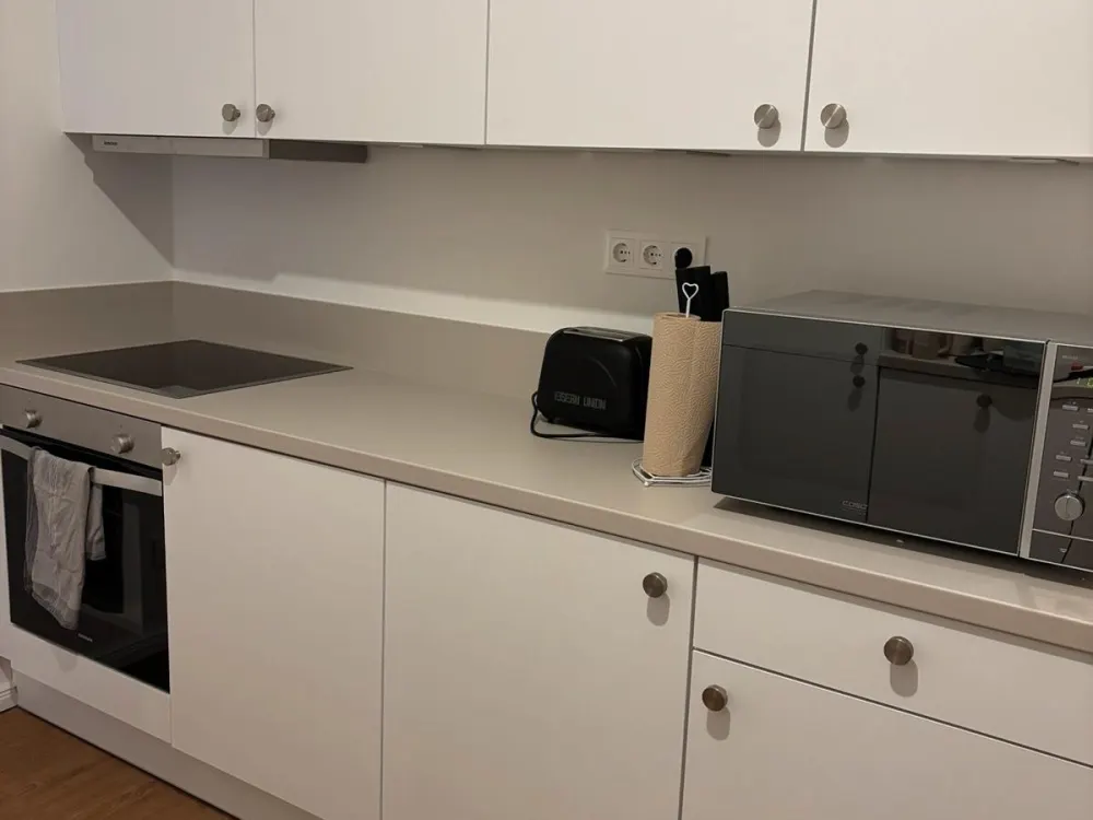 3,5 ZKB - sanierte Altbauwohnung mit EBK - Nachmieter/in gesucht