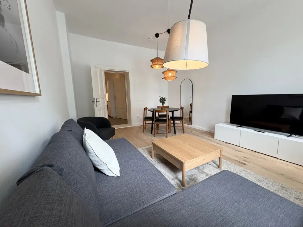 Bright & Spacious furnished 3-Room Apartment in Friedrichshain