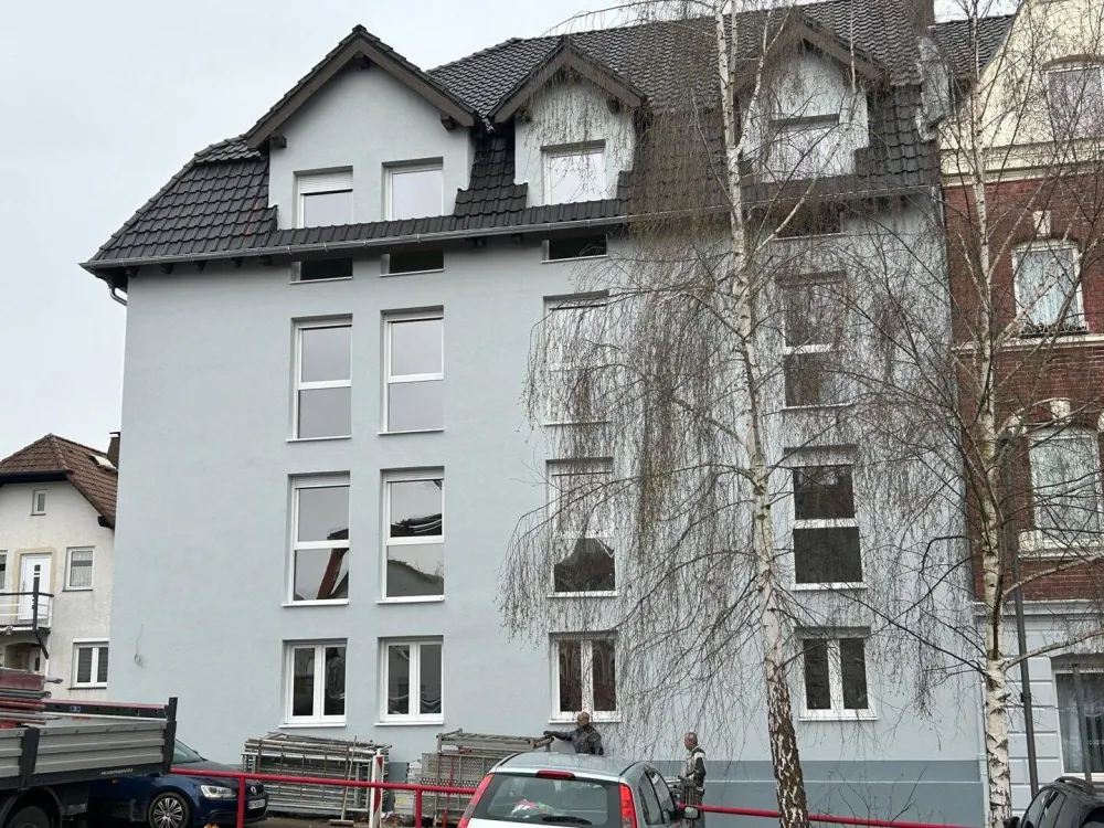 Student Apartment with One Room, Pantry Kitchen and Bathroom for Rent!
