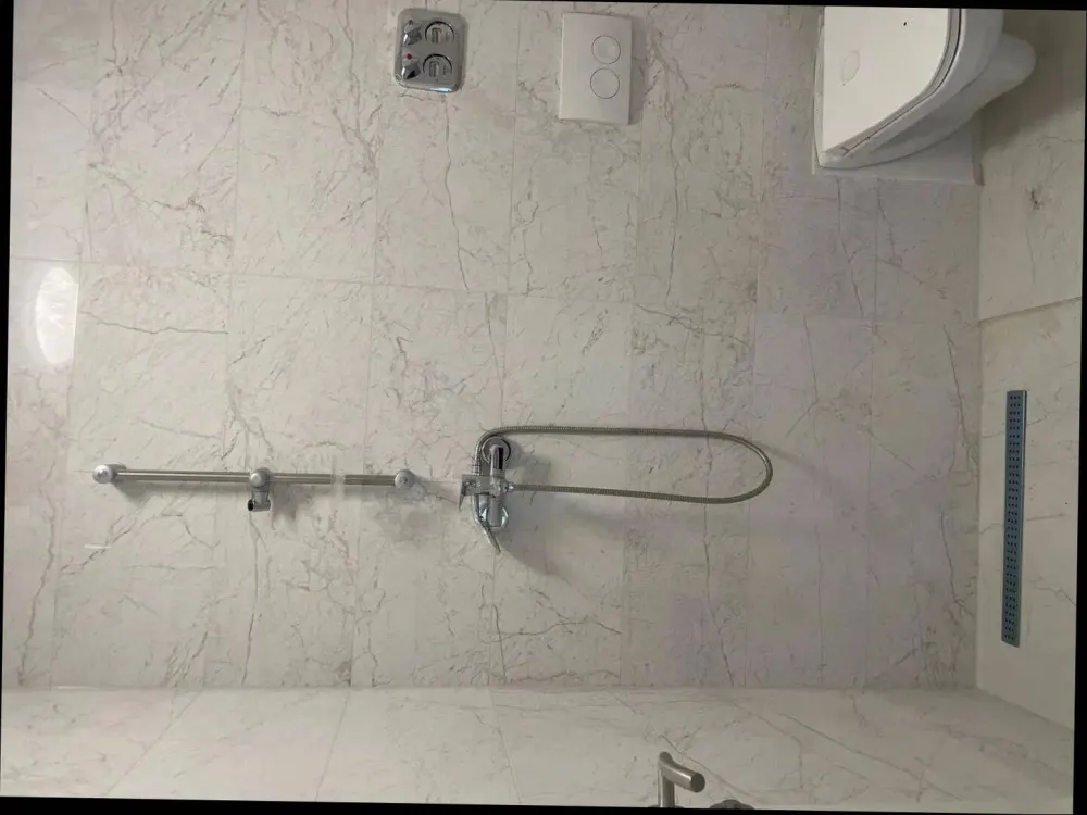 Student Apartment with One Room, Pantry Kitchen and Bathroom for Rent!