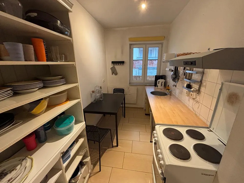Für Studierende: Vermiete je 1 Zimmer in 2er-WG-Whg. ggü. FAU Nbg