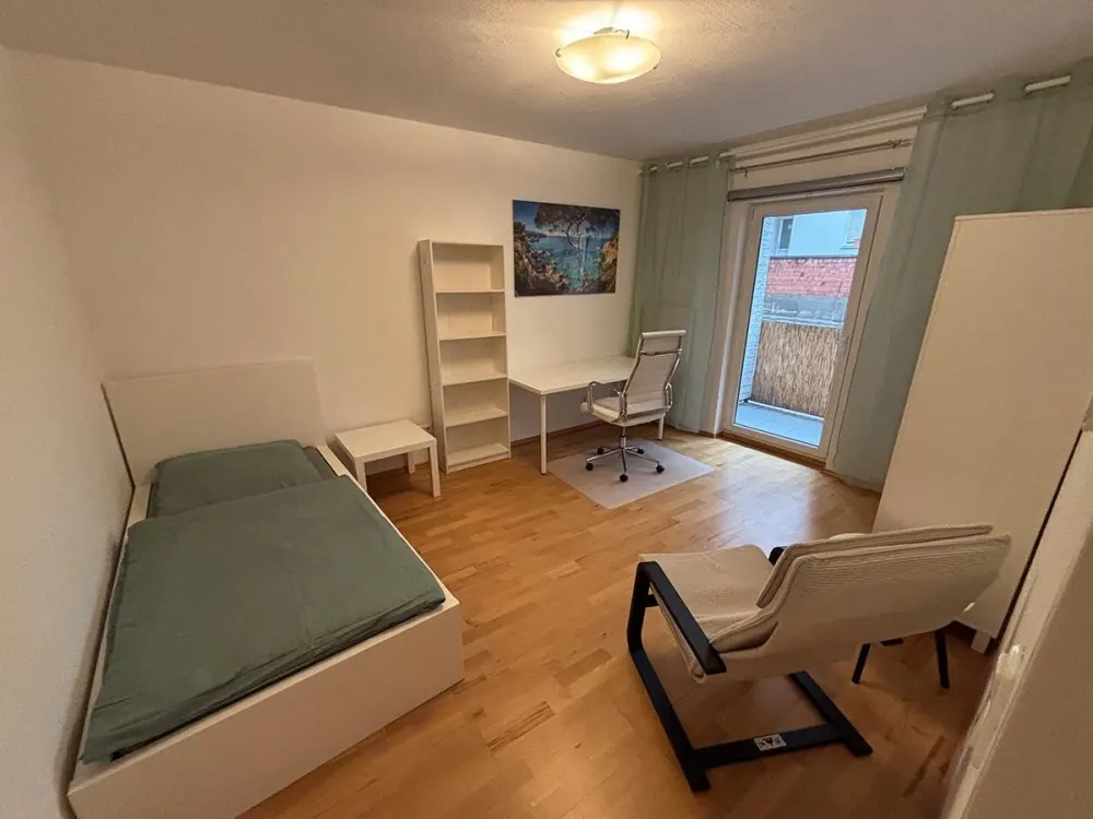 Für Studierende: Vermiete je 1 Zimmer in 2er-WG-Whg. ggü. FAU Nbg