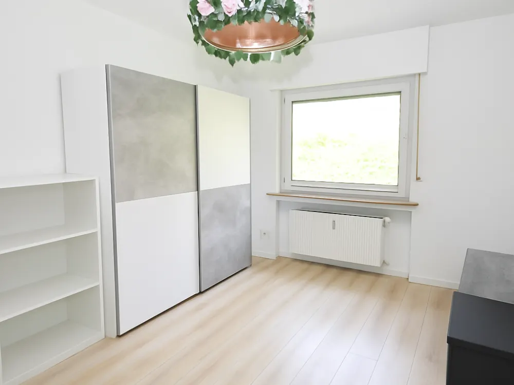 Attraktive 4-Zimmer-Wohnung in Brühl-Kierberg mit Gartennutzung und Garage!