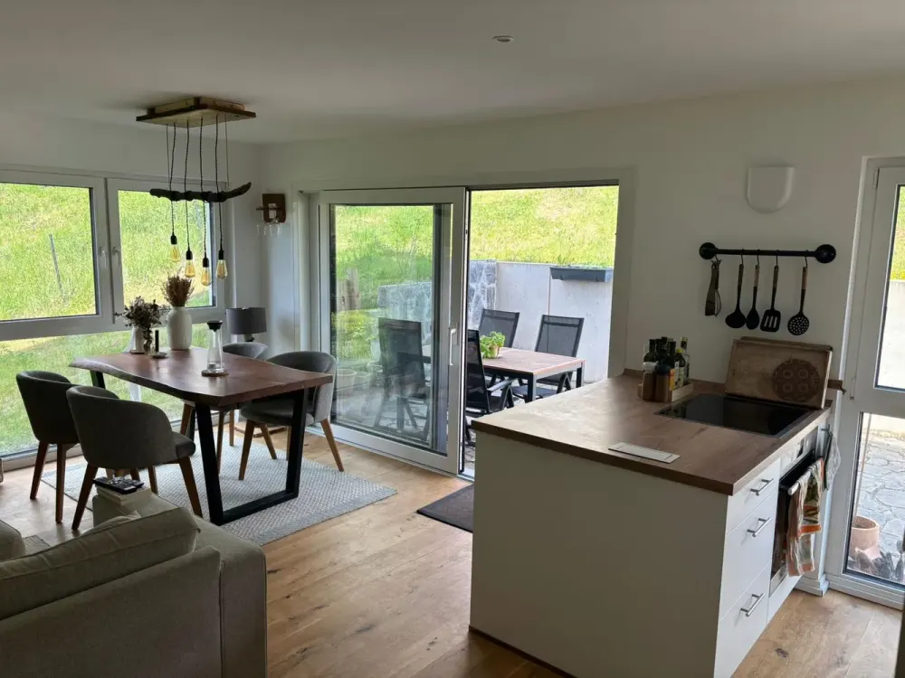 Moderne 3-Zimmer-Wohnung mit Terrasse in erstklassiger Lage!