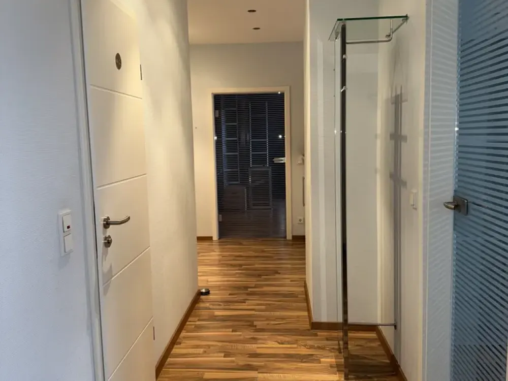 Elegant 3-Room Apartment with Balcony on the 4th Floor in Saarbrücken