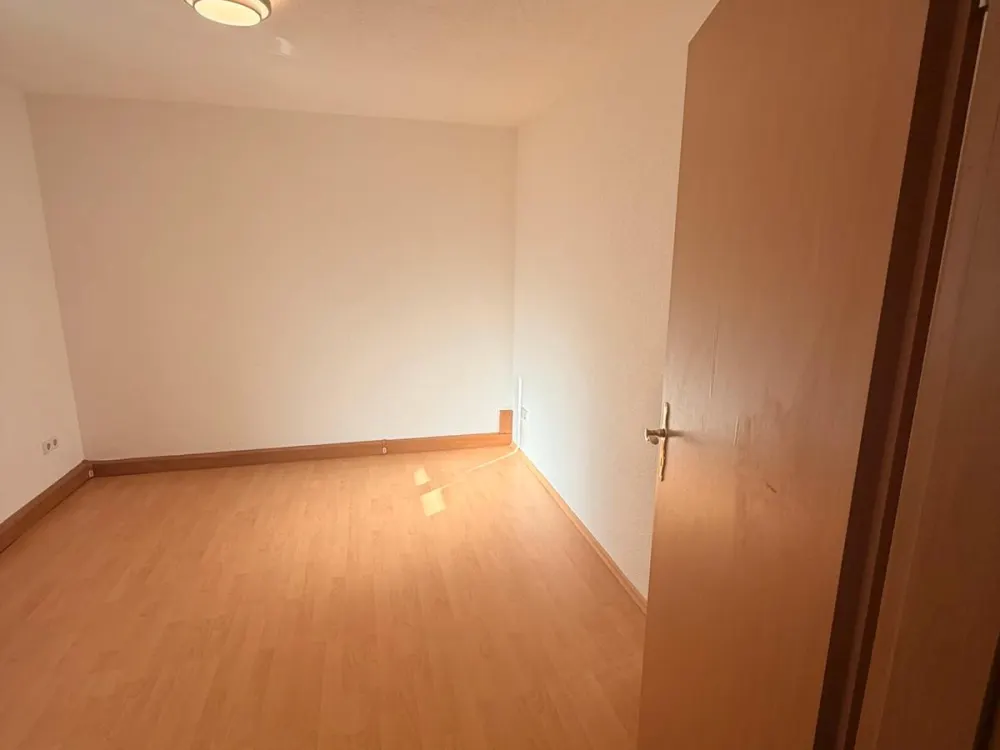 2-Zimmer-Einliegerwohnung in Hirschlanden, ab sofort verfügbar