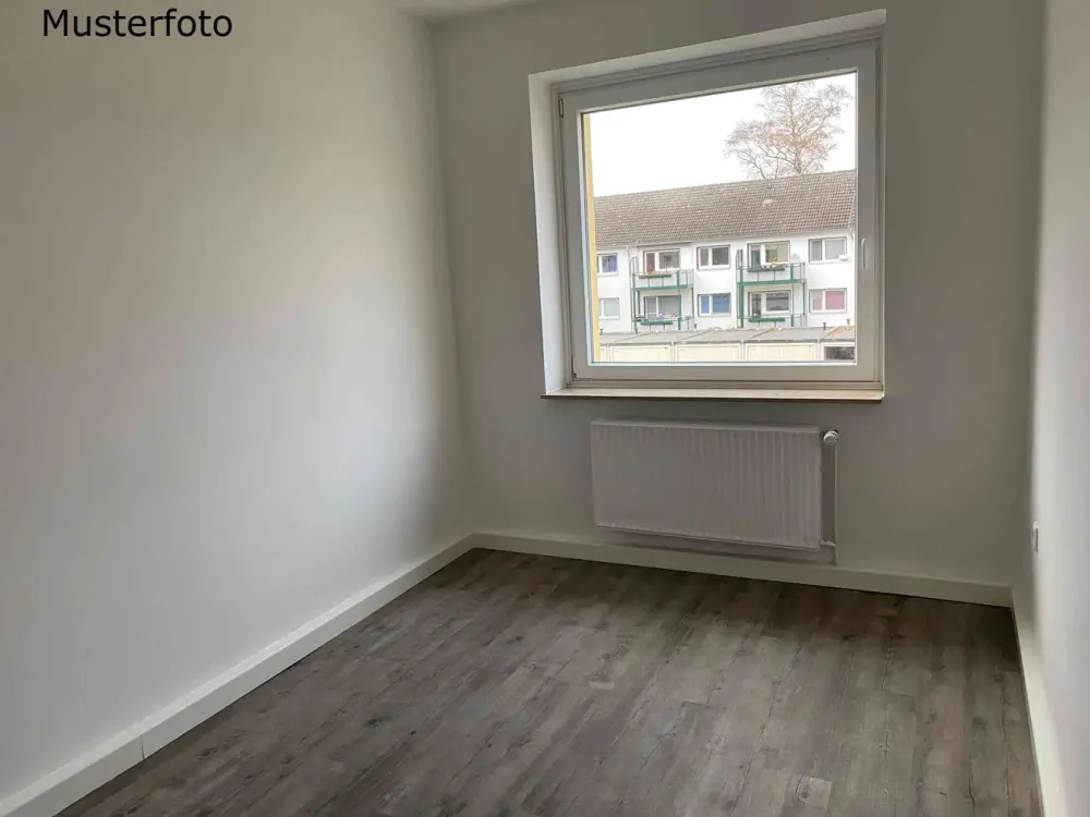 Renovierte 3-Zimmer-Wohnung mit Balkon
