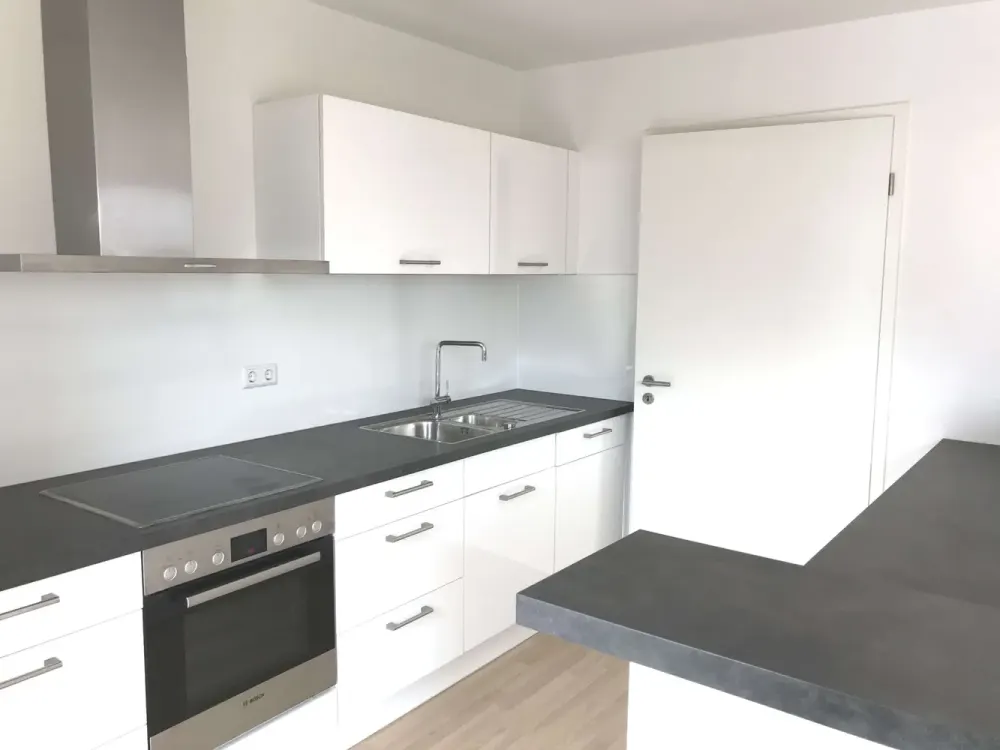 Schöne 3-Zimmerwohnung mit Balkon und Einbauküche in guter Lage