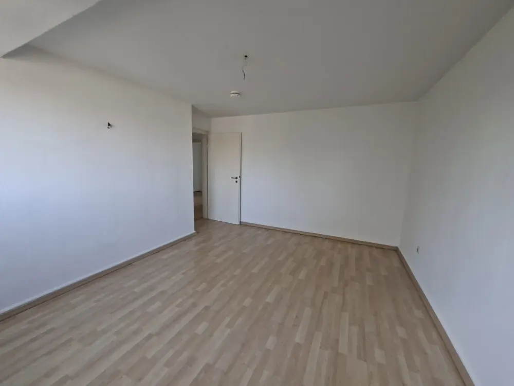 Schöne 3-Zimmer Dachgeschoss-Wohnung mit Parkettboden in Düsseltal
