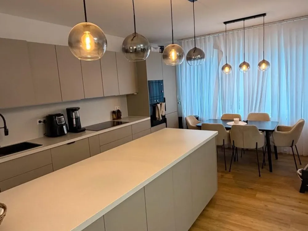 2 Zimmer Wohnung WBS benötigt + Küchenübernahme