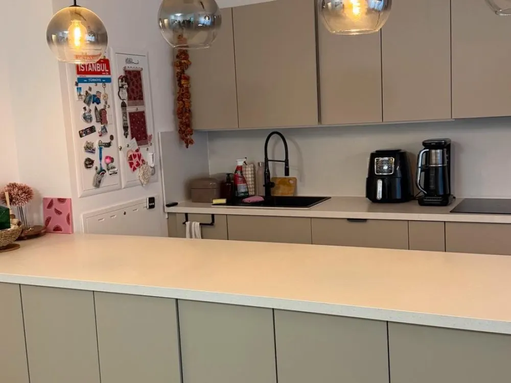 2 Zimmer Wohnung WBS benötigt + Küchenübernahme