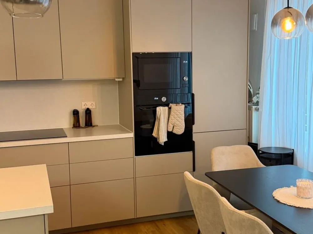 2 Zimmer Wohnung WBS benötigt + Küchenübernahme