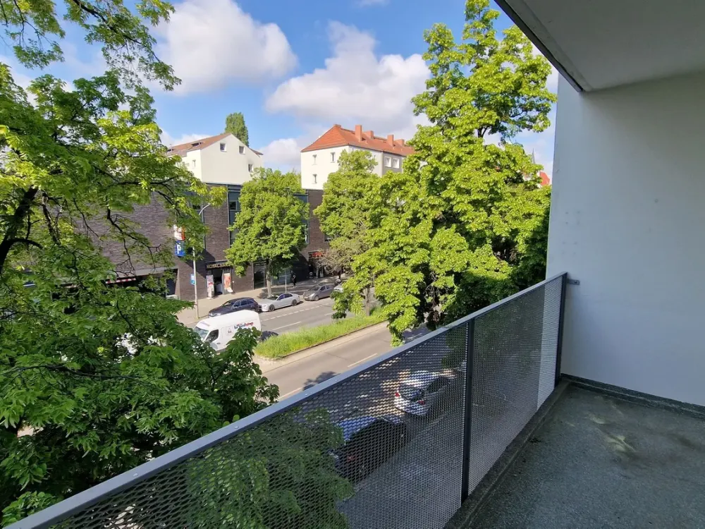 Helle 3-Zimmer-Wohnung mit Balkon in Berlin-Wedding